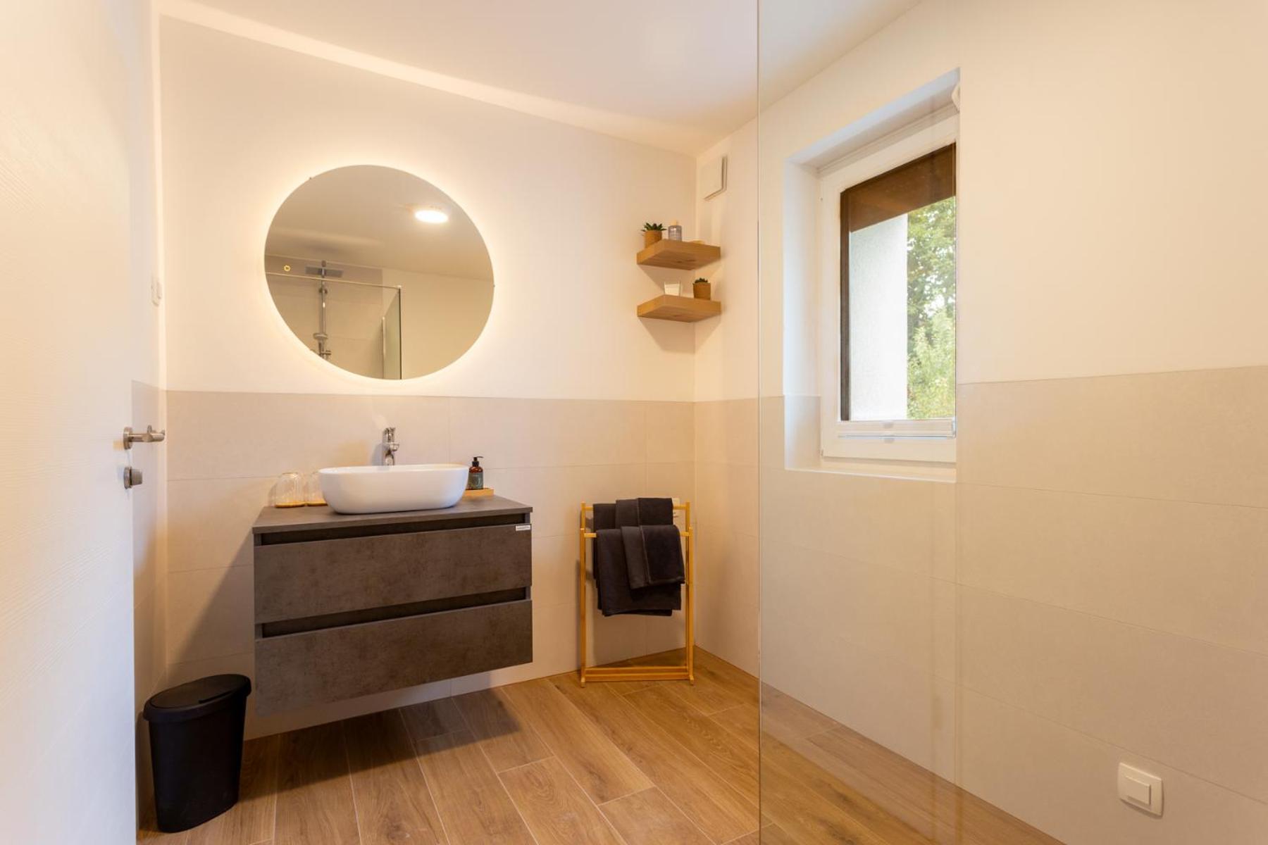 Apartmaji Klavdija Любляна Экстерьер фото